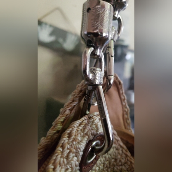 THE SAK KNITTED SHOULDER BAG. - Picture 3 of 7